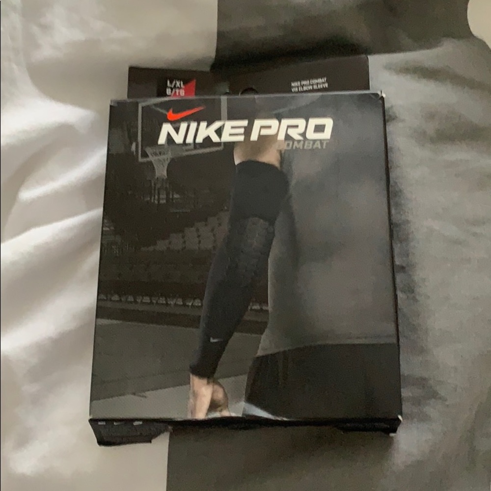 Nike pro combat elbow sleeve